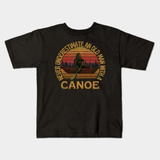 Bigfoot, Never Underestimate An Old Man With A Canoe - RETRO Kids T-Shirt